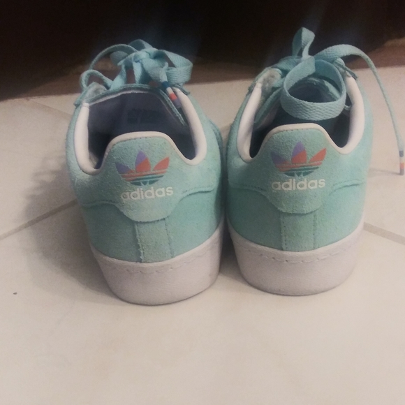 Men's Adidas skate shoes - Picture 10 of 11